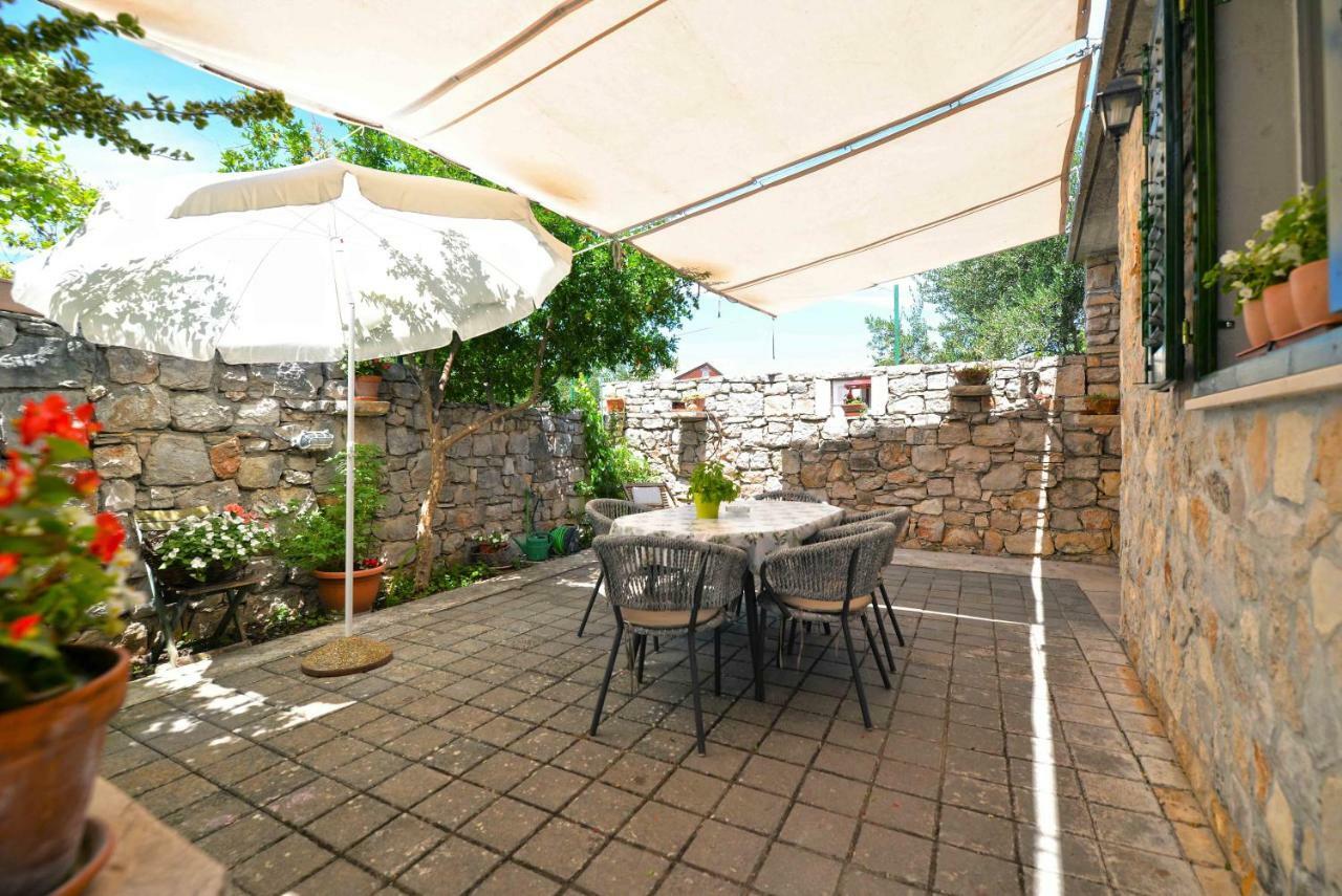 Apartment Stari Murter Exterior foto